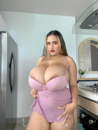 Darli Karina's big beautiful Tits